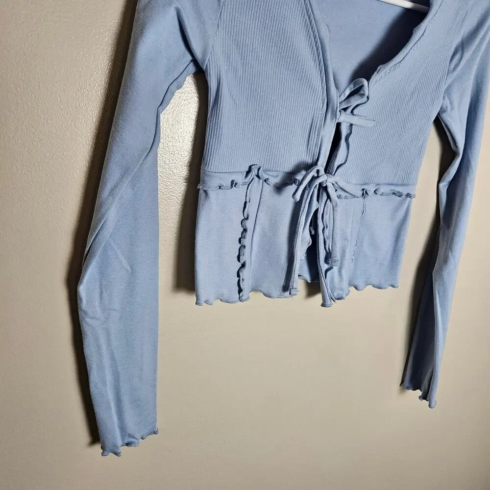 NWOT Urban Outfitter Kimchi Blue Melissa Tie Front Cropped Top Sz XS